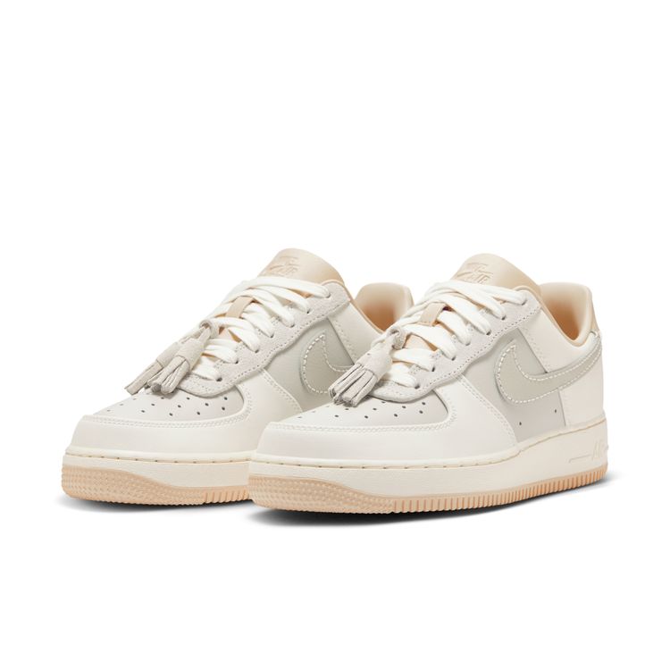 NIKE/耐克AF1空军一号女子小流苏配饰潮流百搭休闲板鞋HV1813-001