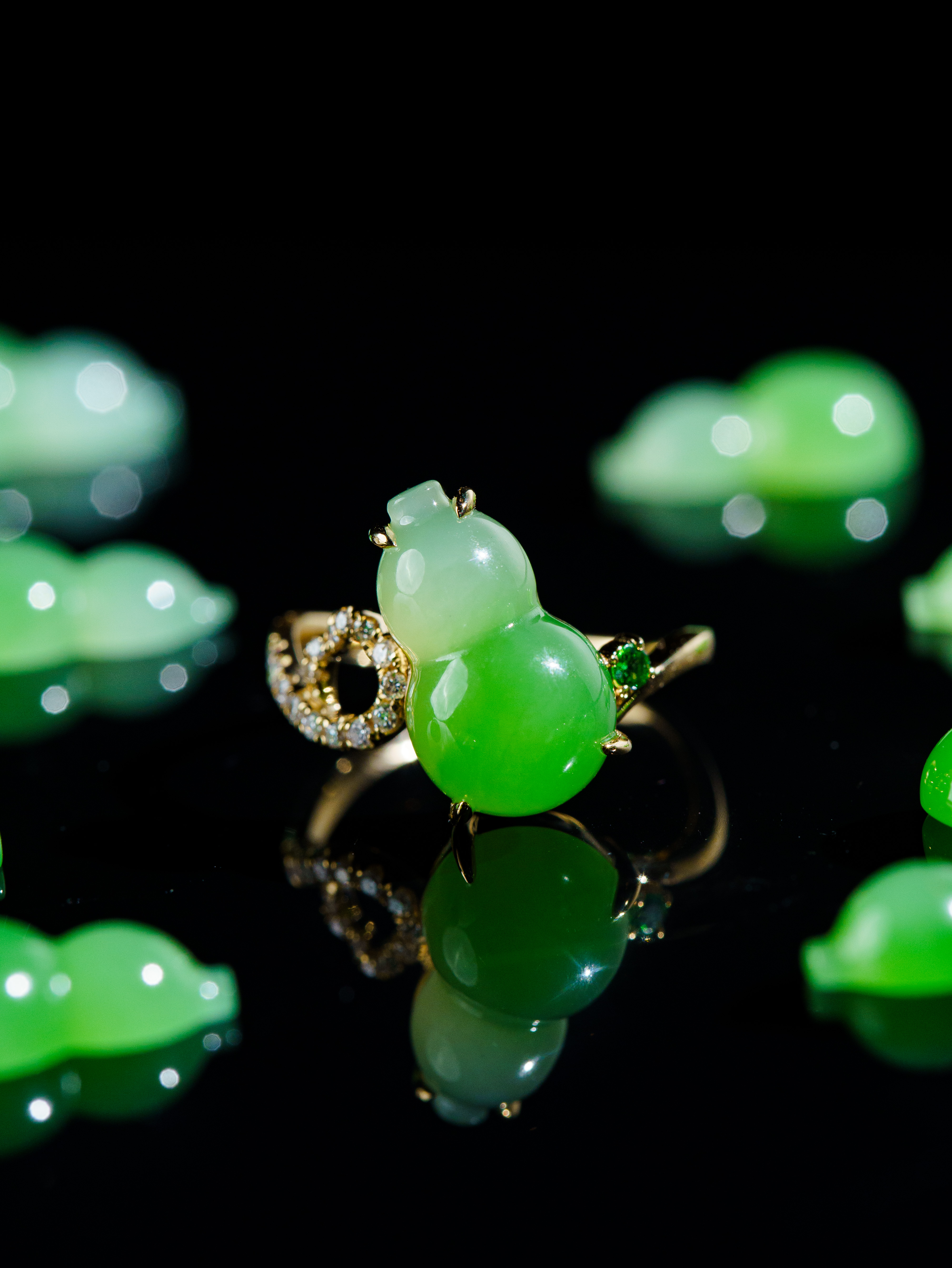 【典藏翠青】18k金和田玉翠青葫芦戒指   D2040