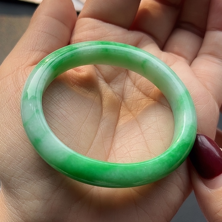 翡翠未镶嵌手镯49