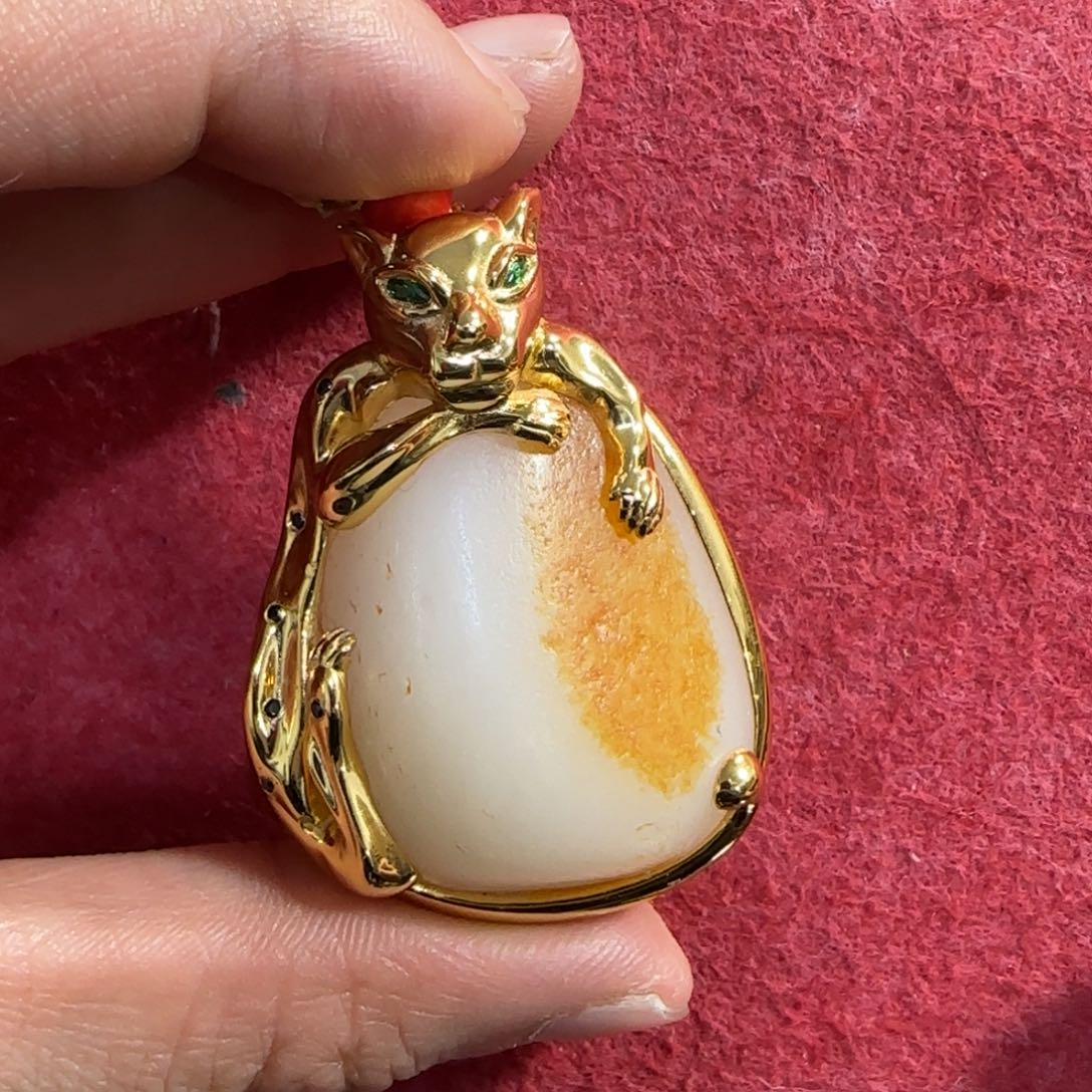 和田玉挂件未镶嵌吓***跳