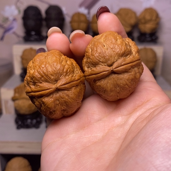 文玩核桃把件17Y—平头蟾38尺40克