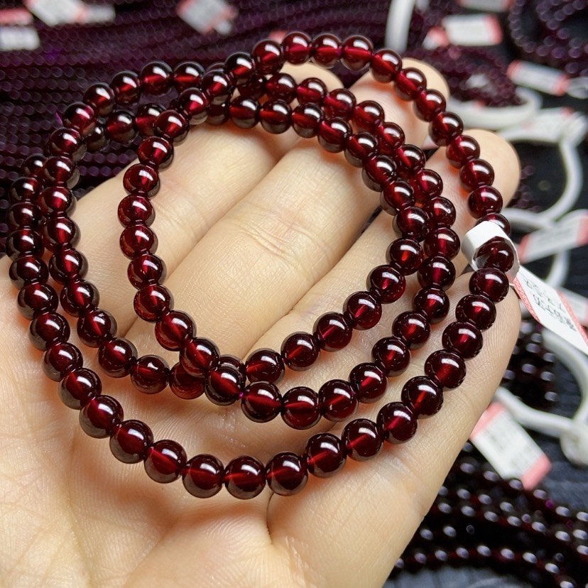 【闪购商品】石榴石手链未镶嵌5.6毫米