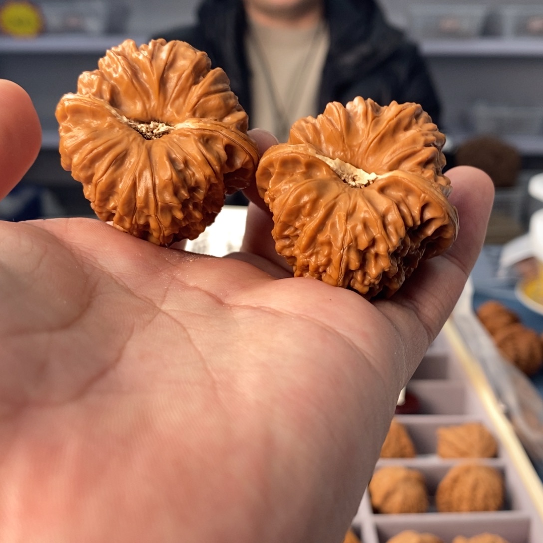 把件文玩核桃微修平谷凹底43