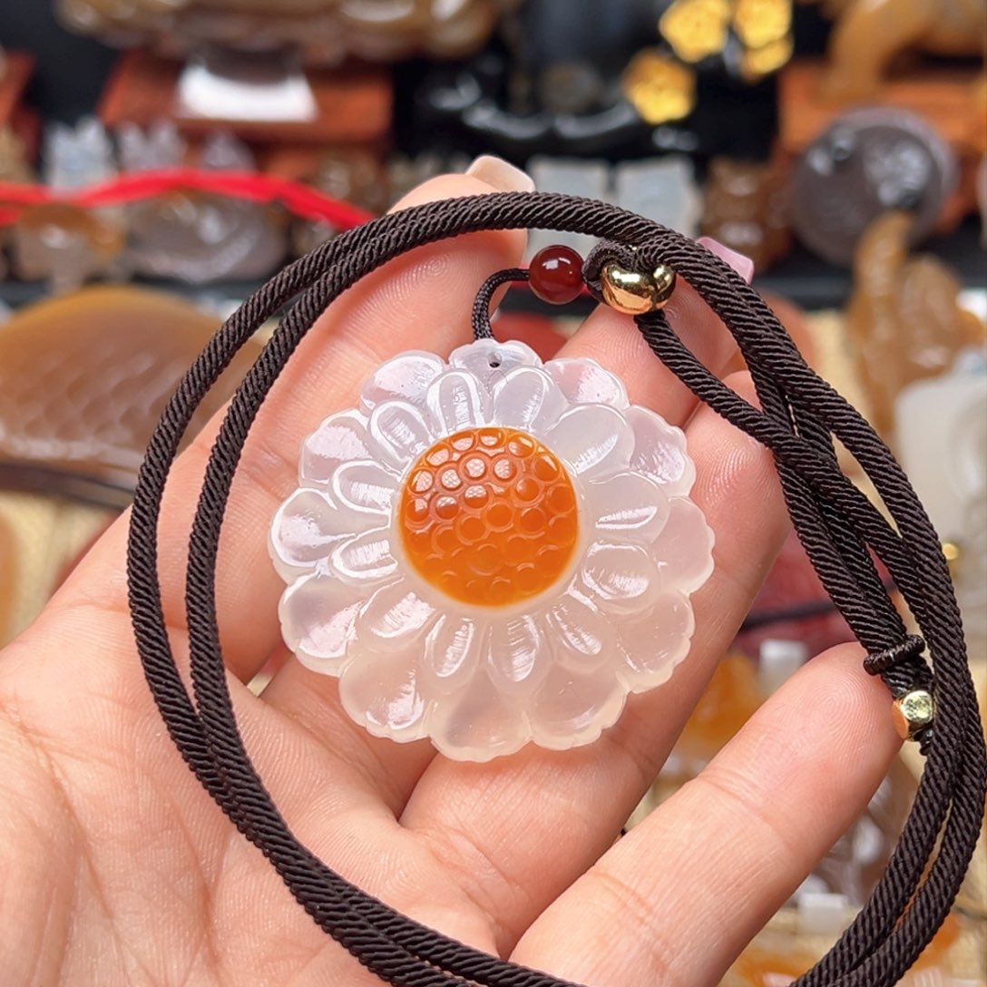 玛瑙/玉髓颈饰合金日**磊
