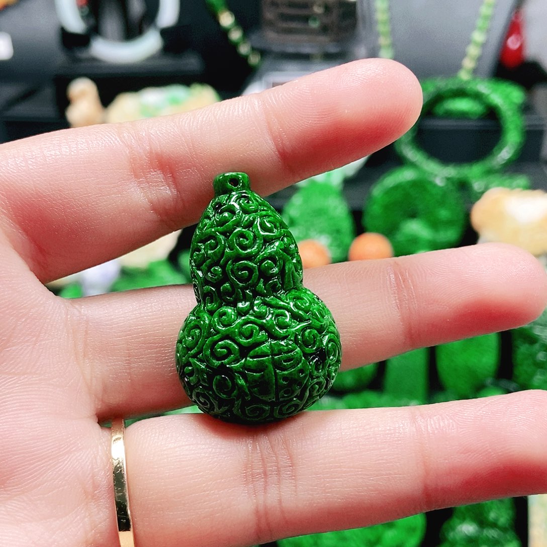 翡翠未镶嵌颈饰翡翠吊坠