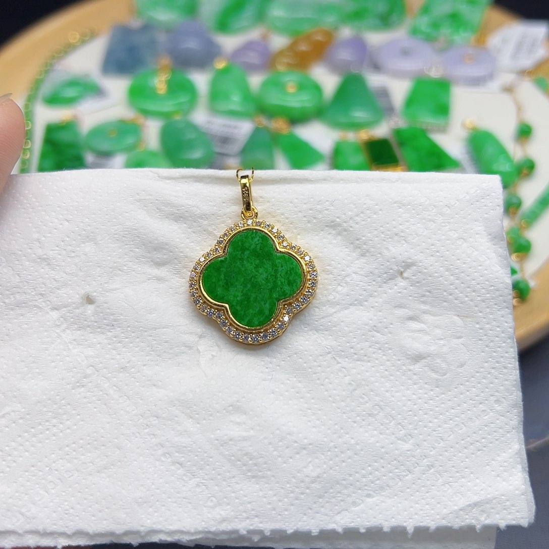 翡翠颈饰银S925镶嵌天然缅料A货一件