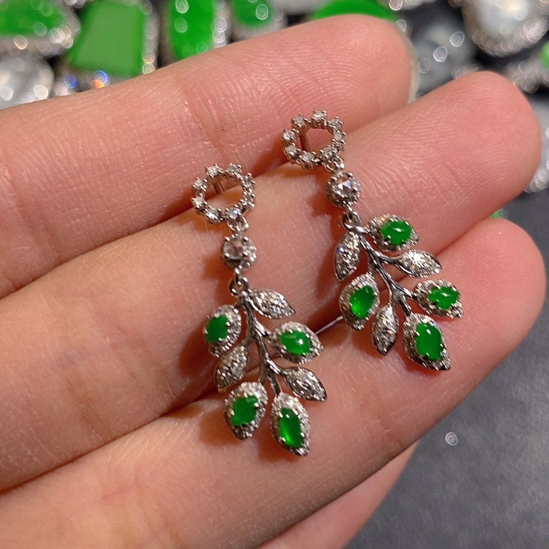 翡翠耳饰18K金镶嵌天然缅甸A货翡翠