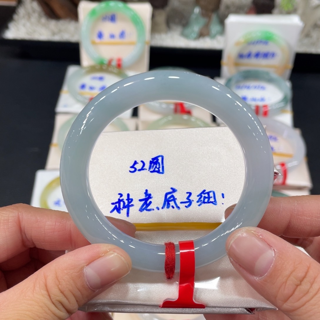 翡翠手镯未镶嵌缅甸翡翠天然翡翠