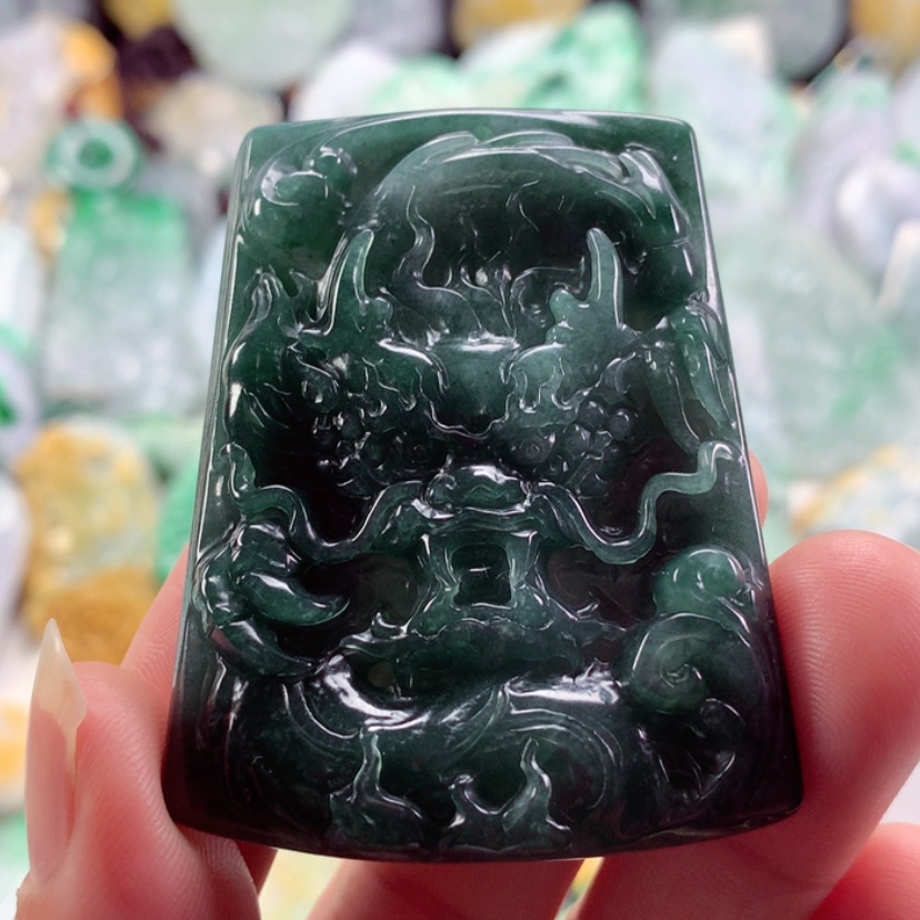 【闪购商品】翡翠吊坠(不含链)未镶嵌s****?