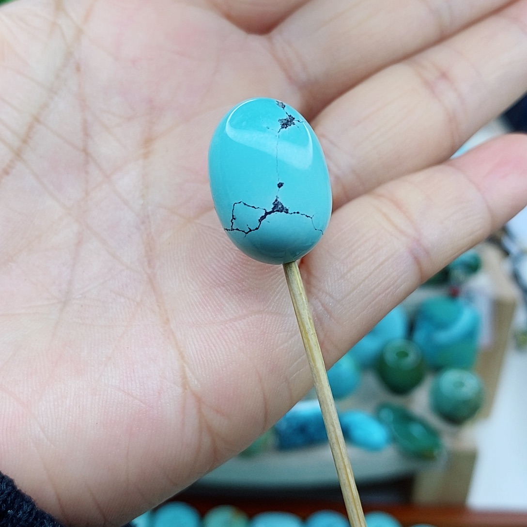 绿松石颈饰未镶嵌