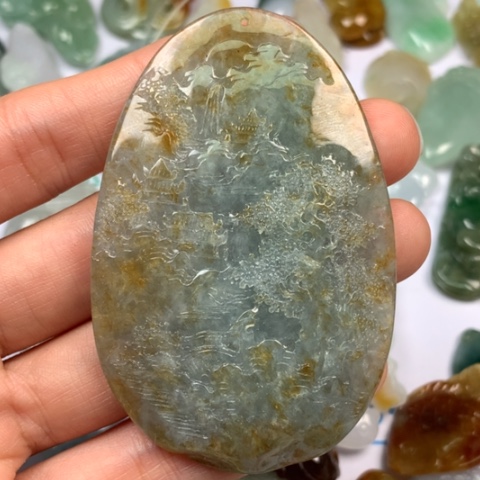 翡翠颈饰未镶嵌翡翠