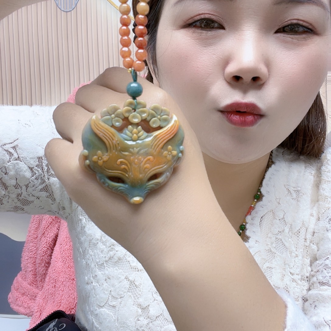 翡翠未镶嵌颈饰项链