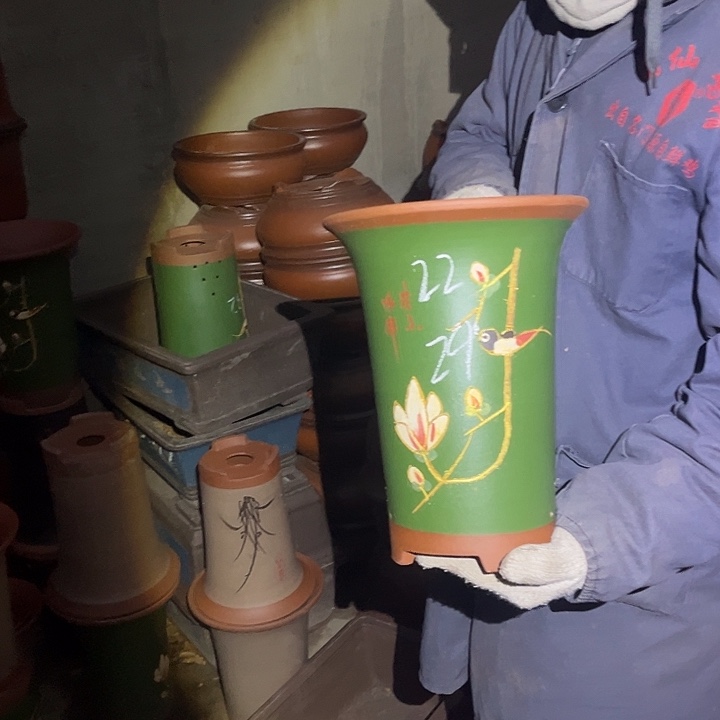 紫砂紫砂花盆和小