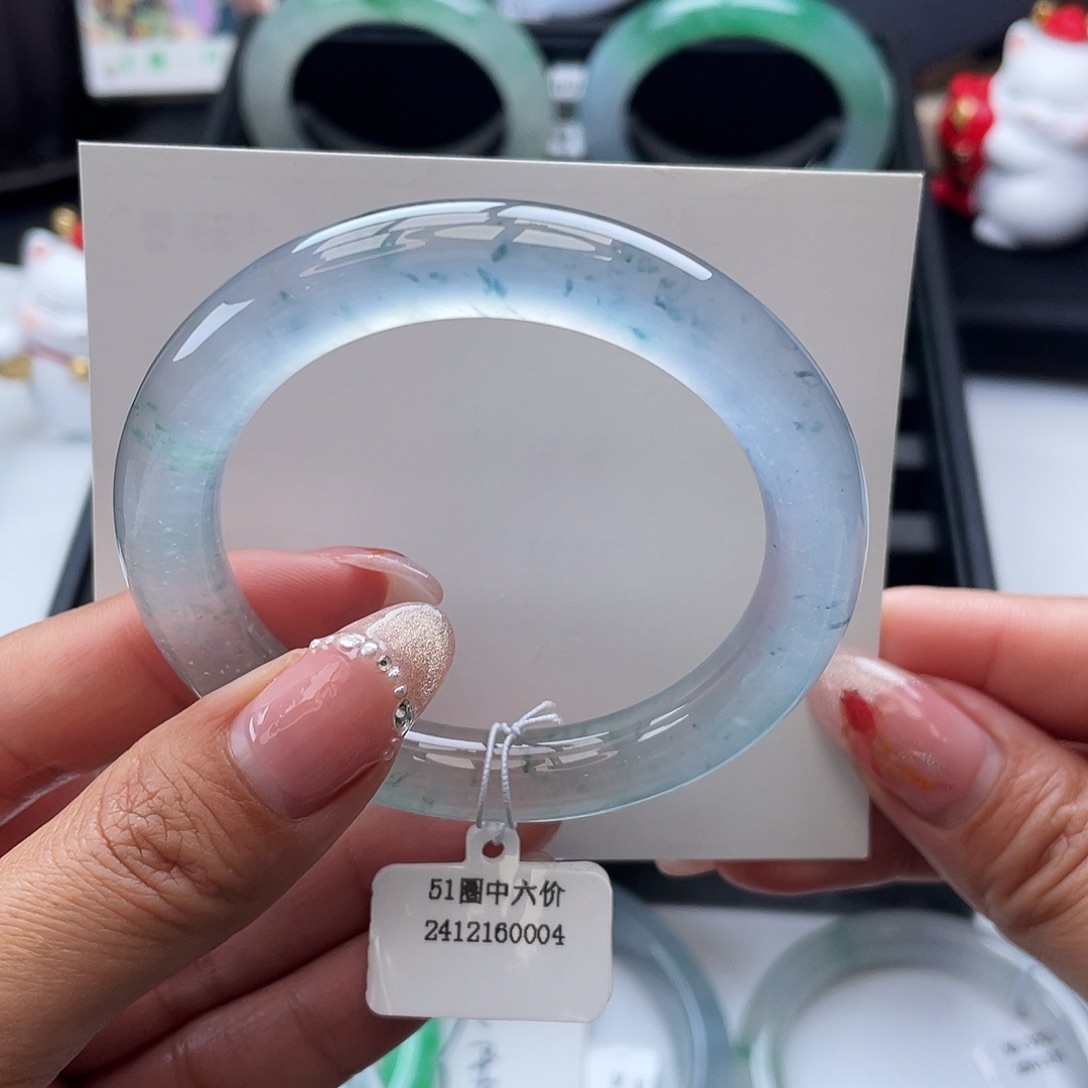 翡翠手镯未镶嵌51圆条