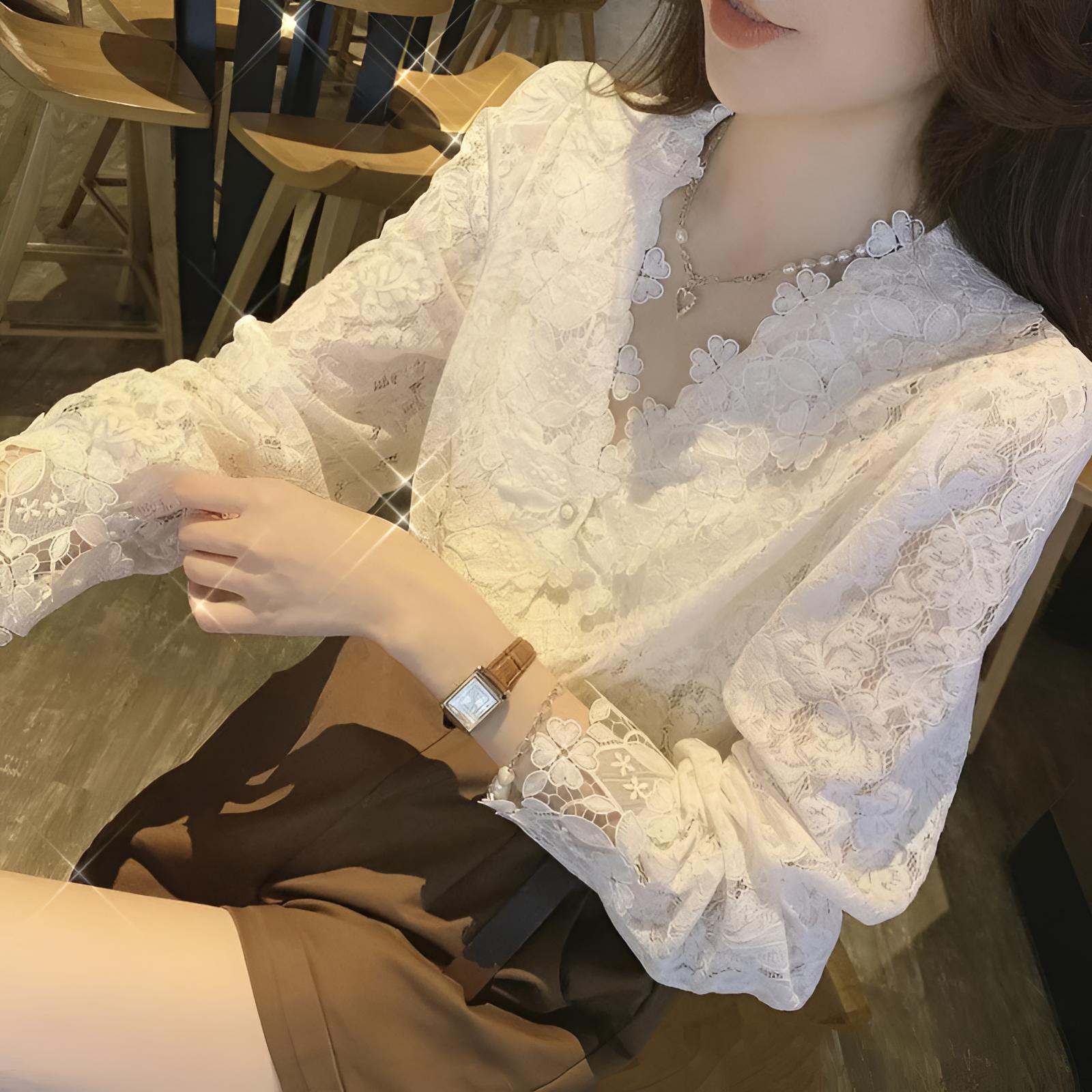 独特漂亮蕾丝打底衫女2025春秋新款宽松显瘦洋气V领小衫别致上衣