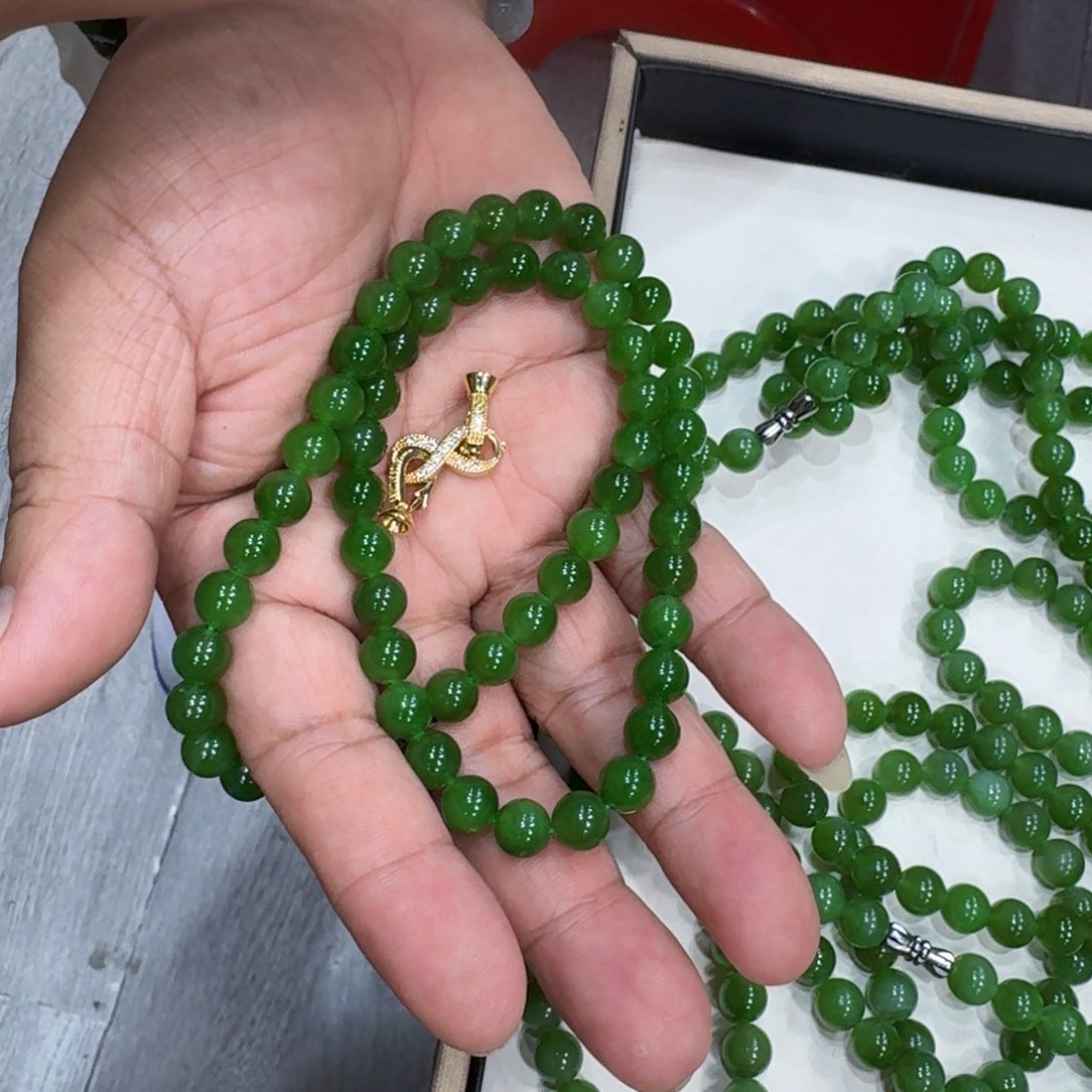 和田玉未镶嵌颈饰多样性发货，拍一发一