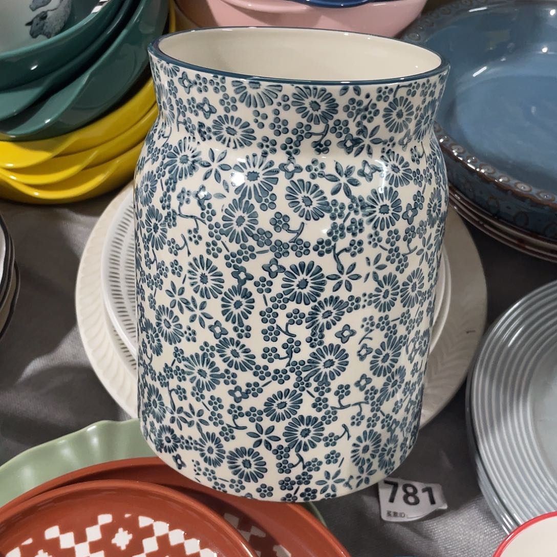 瓷     寸温佩家 数量是1