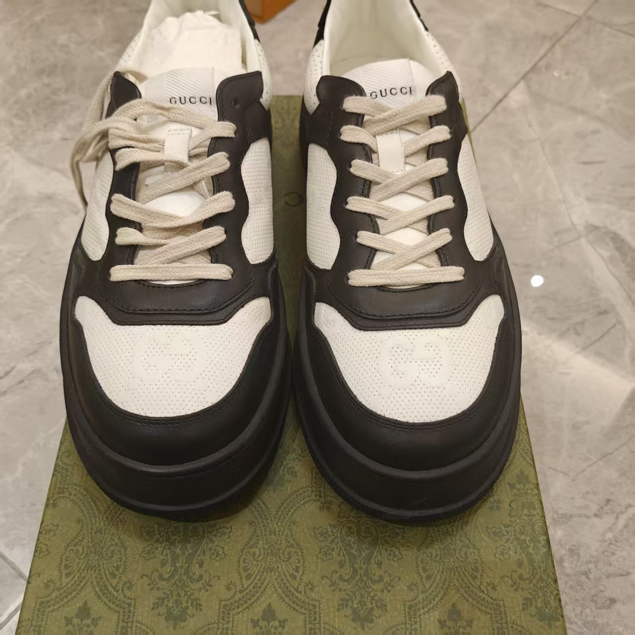 99新 GUCCI/古驰 经典饼干鞋  194