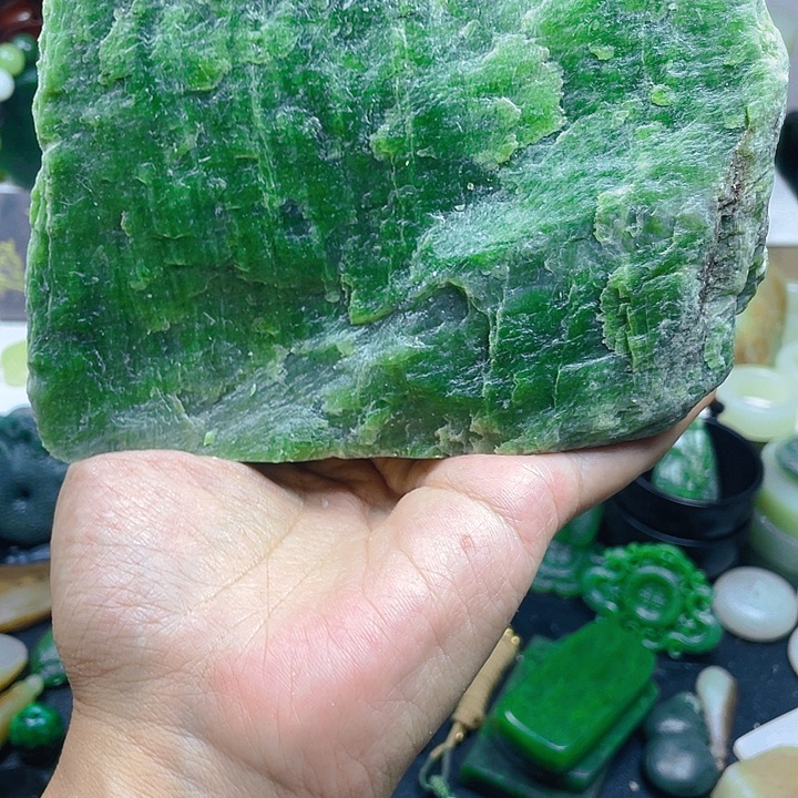 未镶嵌和田玉（糖玉）珠宝半成品