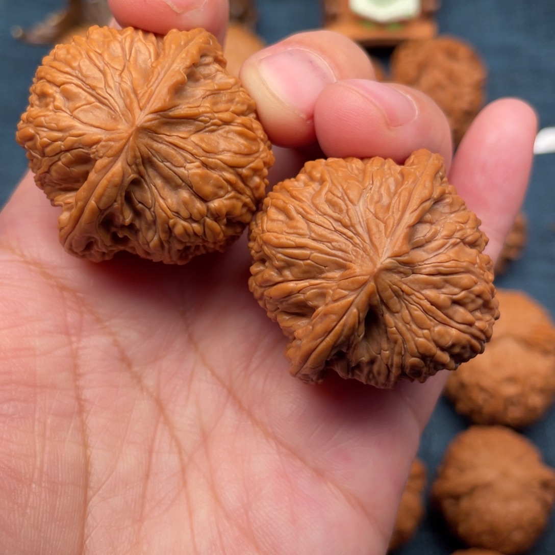 把件文玩核桃38精品绣球全品