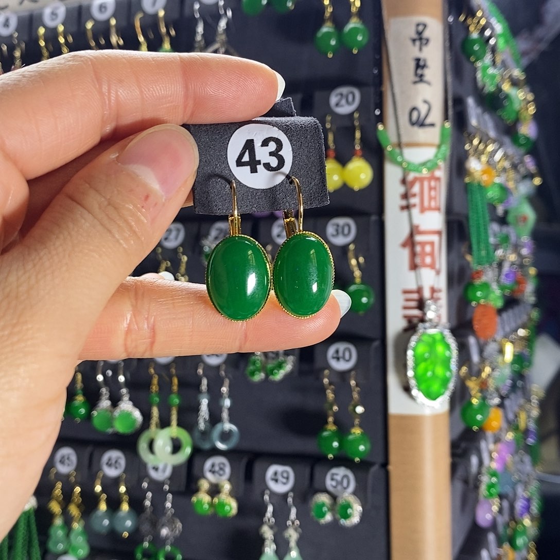 银S925镶嵌翡翠耳饰43