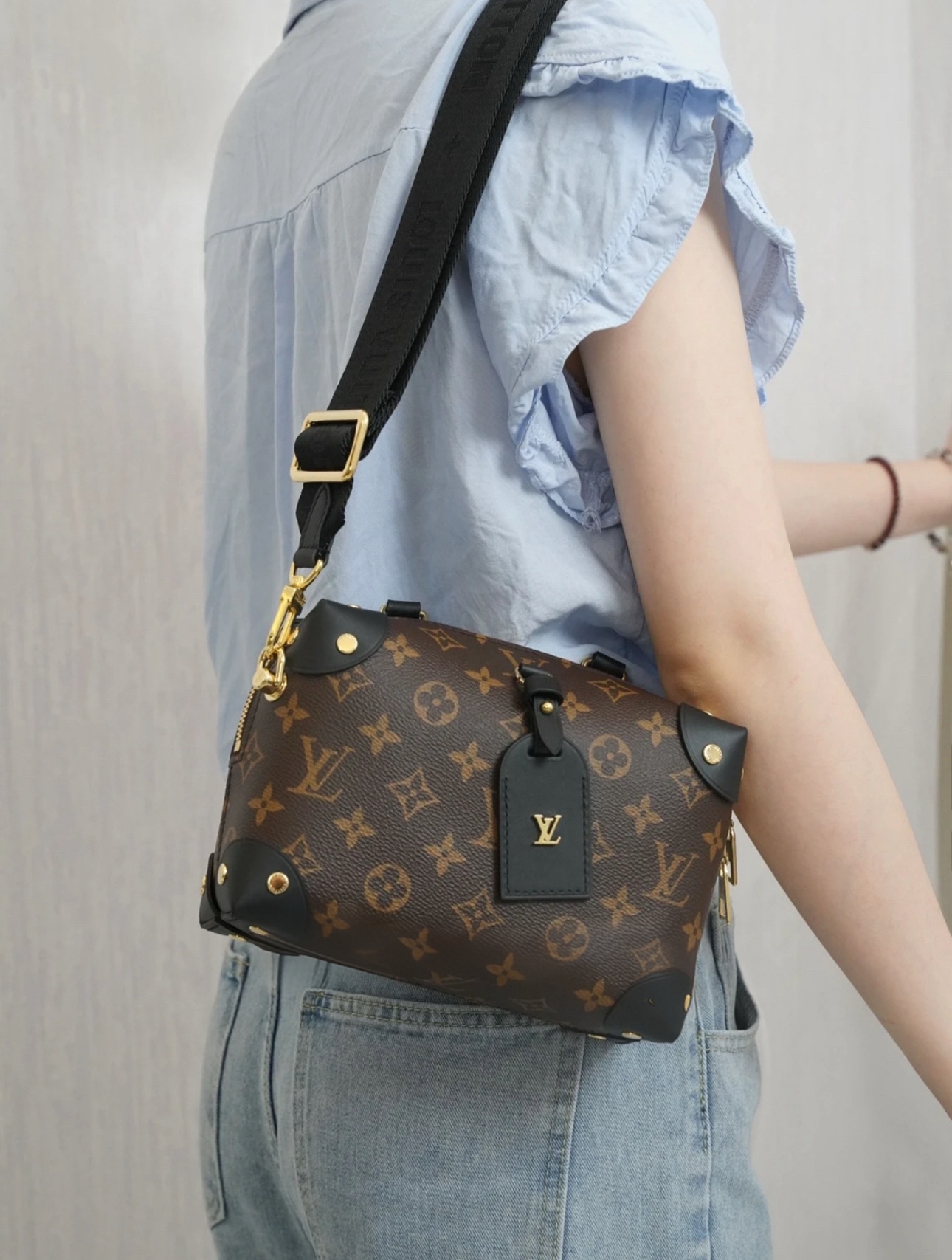 99新 LouisVuitton/路易威登 lv 软盒子单肩斜挎包/公价无/甄选