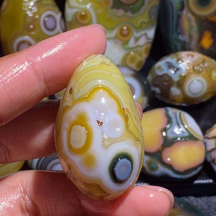 玛瑙/玉髓未镶嵌珠宝奇石103