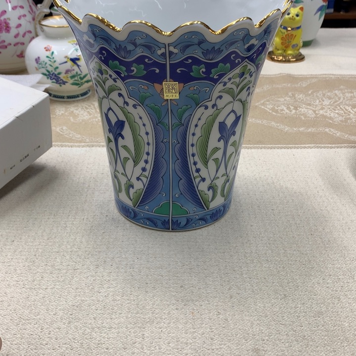 瓷片李****卉这份上一个人