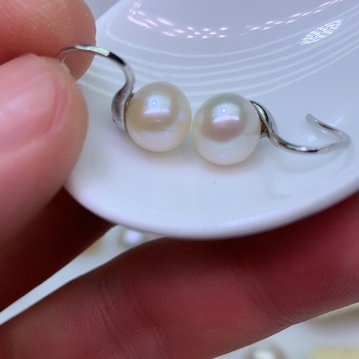 银S925镶嵌耳饰淡水珍珠