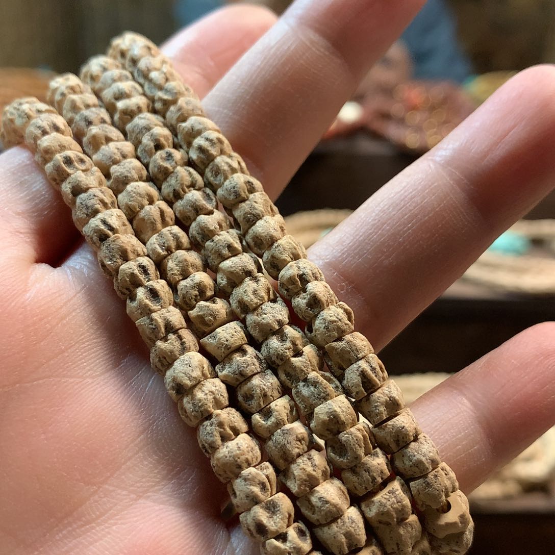 柏香籽/百香籽吊坠微斜切深坑鬼脸大肠