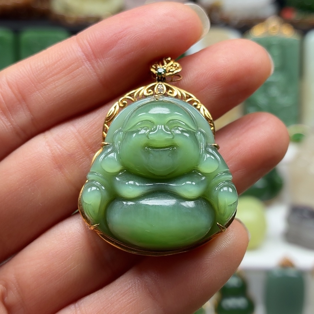 和田玉18K金镶嵌颈饰