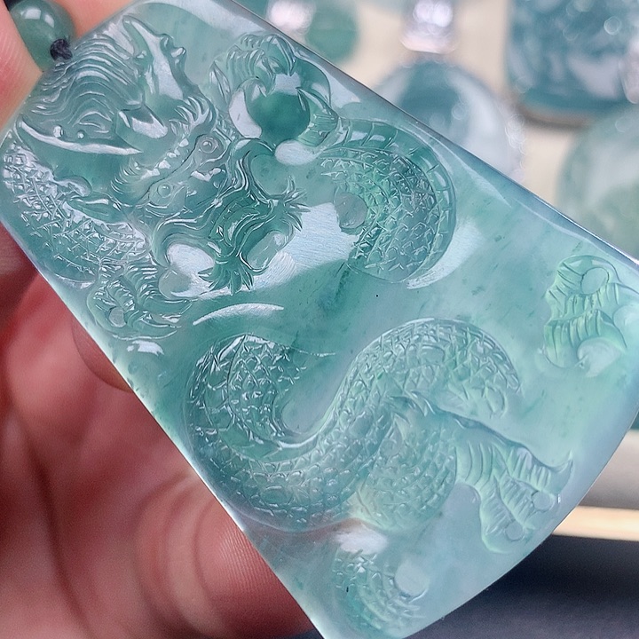 【闪购商品】翡翠颈饰未镶嵌天然翡翠