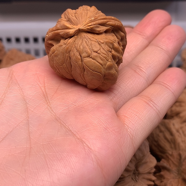 小***壵文玩核桃吊坠文玩核桃