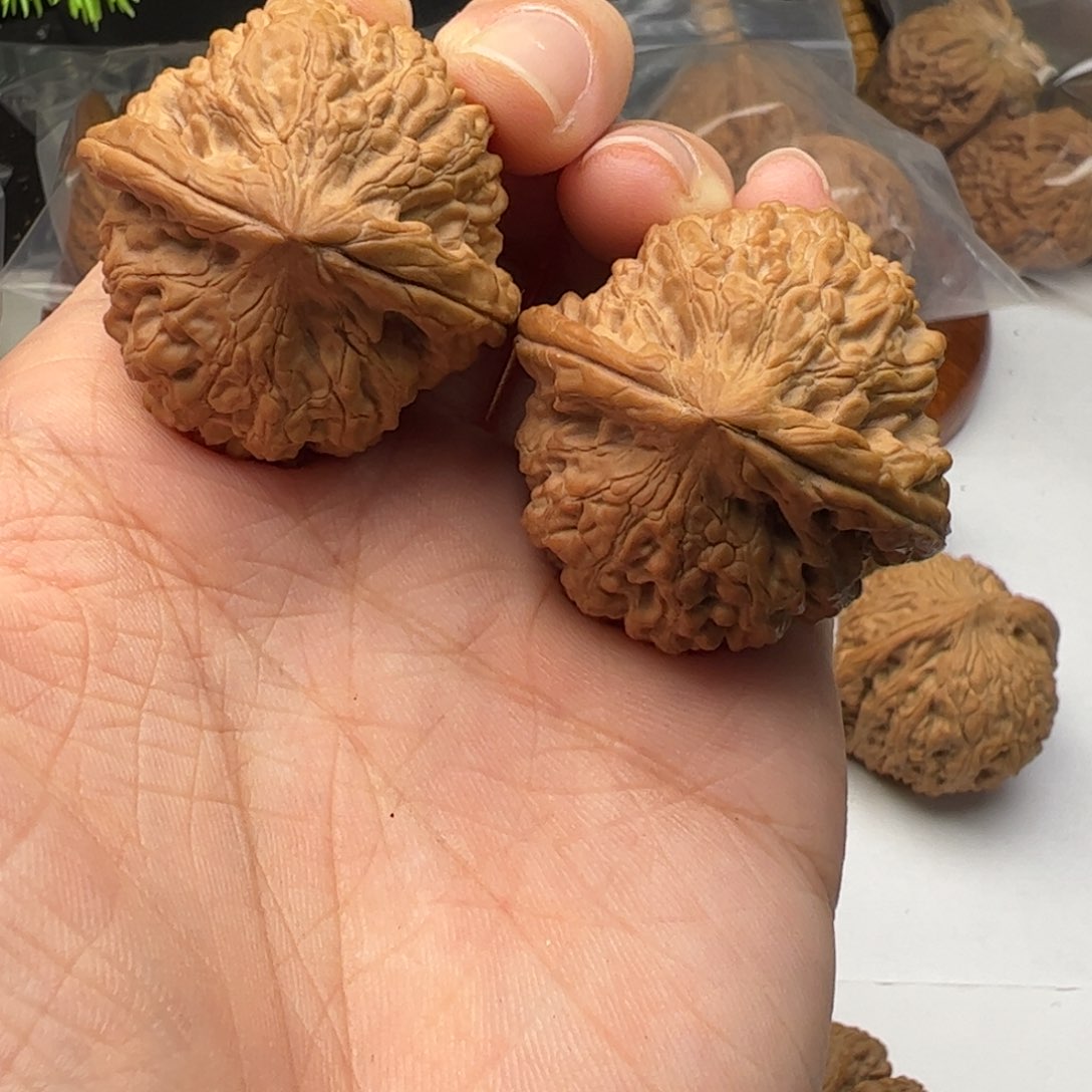 文玩核桃吊坠牡丹纹35全品