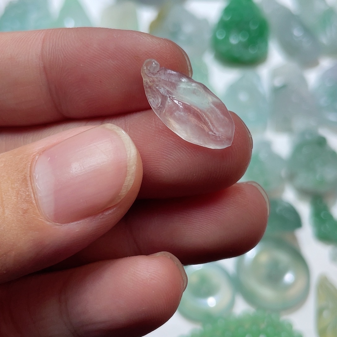 定制翡翠未镶嵌高冰玻璃底、随形树叶