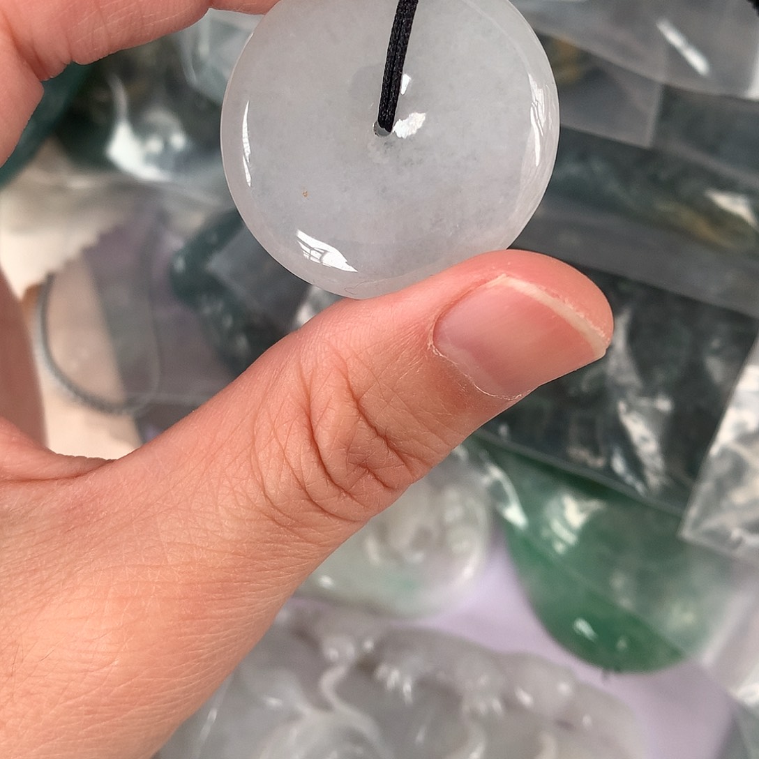 翡翠颈饰未镶嵌?****✨平安扣