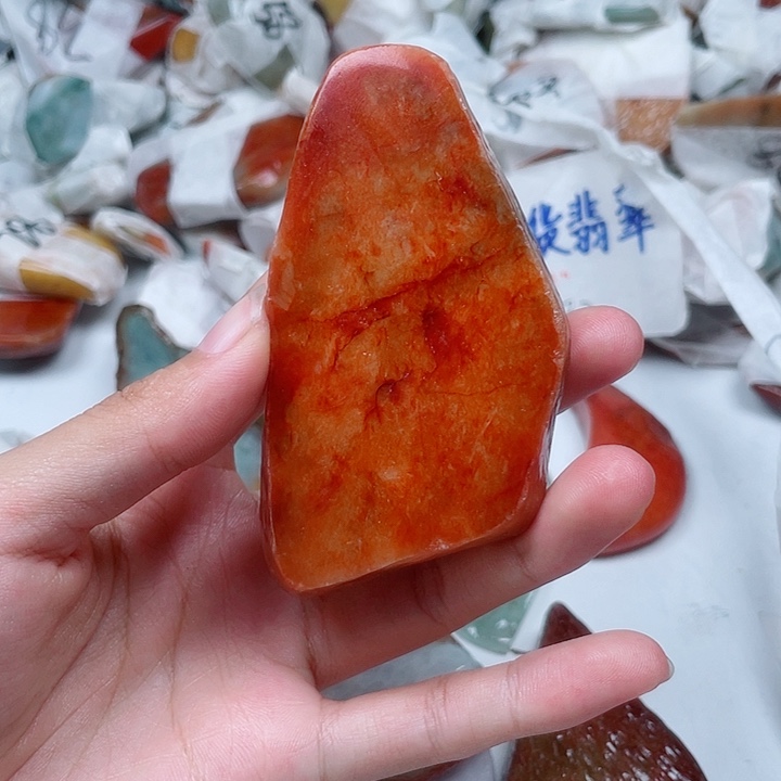 柒***后颈饰未镶嵌翡翠翡翠