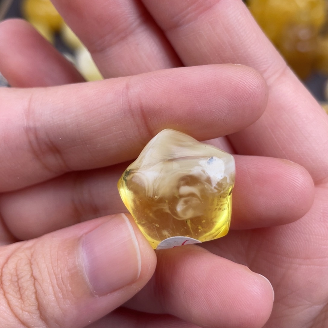 琥珀裸石未镶嵌蜜蜡