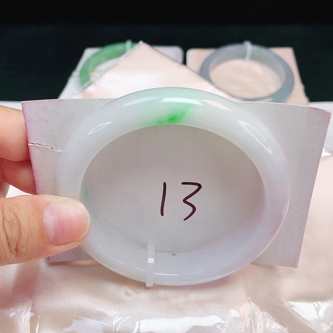 翡翠未镶嵌手镯正圈56.7