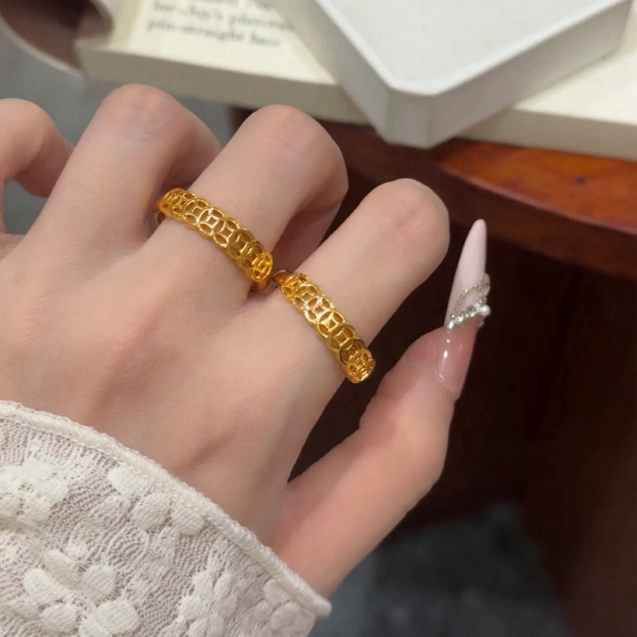 双11好物【钱多多戒指】金色镂空钱币女男百搭时尚指环