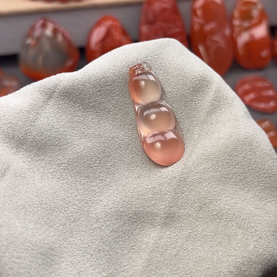 玛瑙/玉髓未镶嵌颈饰