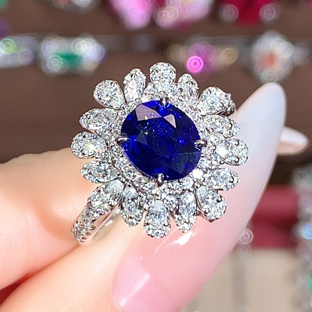 18K金镶嵌蓝宝石戒指1.36ct/天然宝石/七天无理由