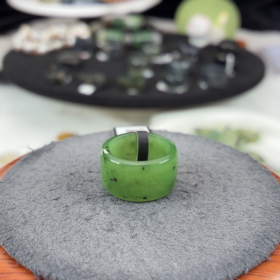 和田玉未镶嵌戒指b36碧玉圆切15.6不退换