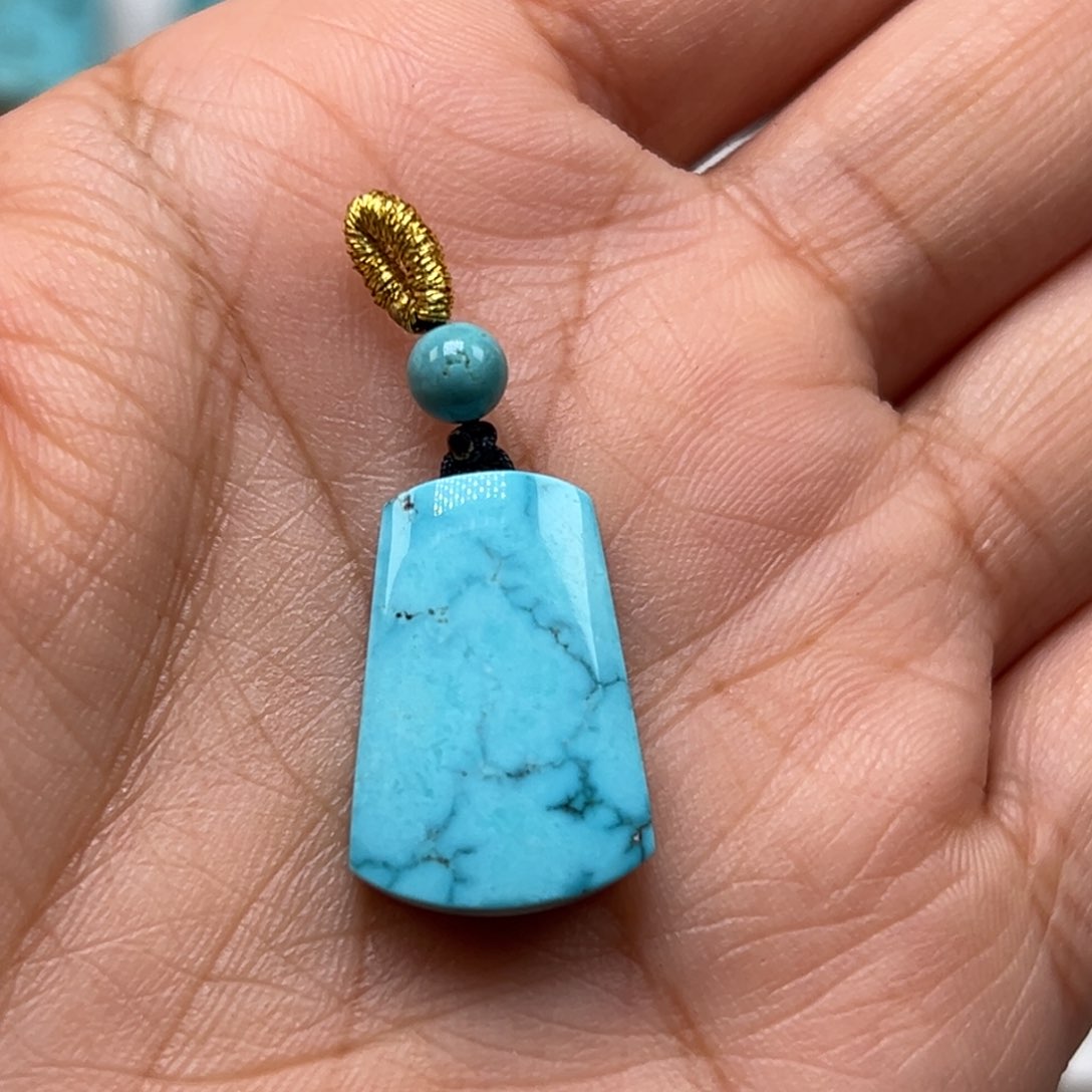 未镶嵌绿松石珠宝奇石