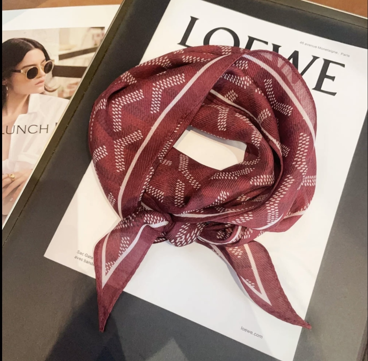 （985）原创法式复古桑蚕丝棉方巾轻奢送母亲节礼物百搭丝巾70*70