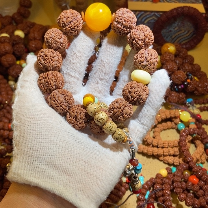 宇***金刚菩提手串206原籽