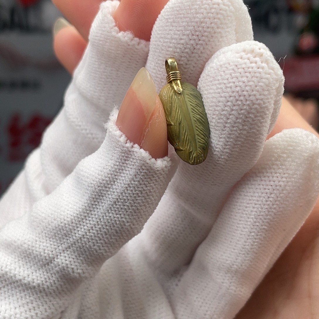 绿松石未镶嵌挂件