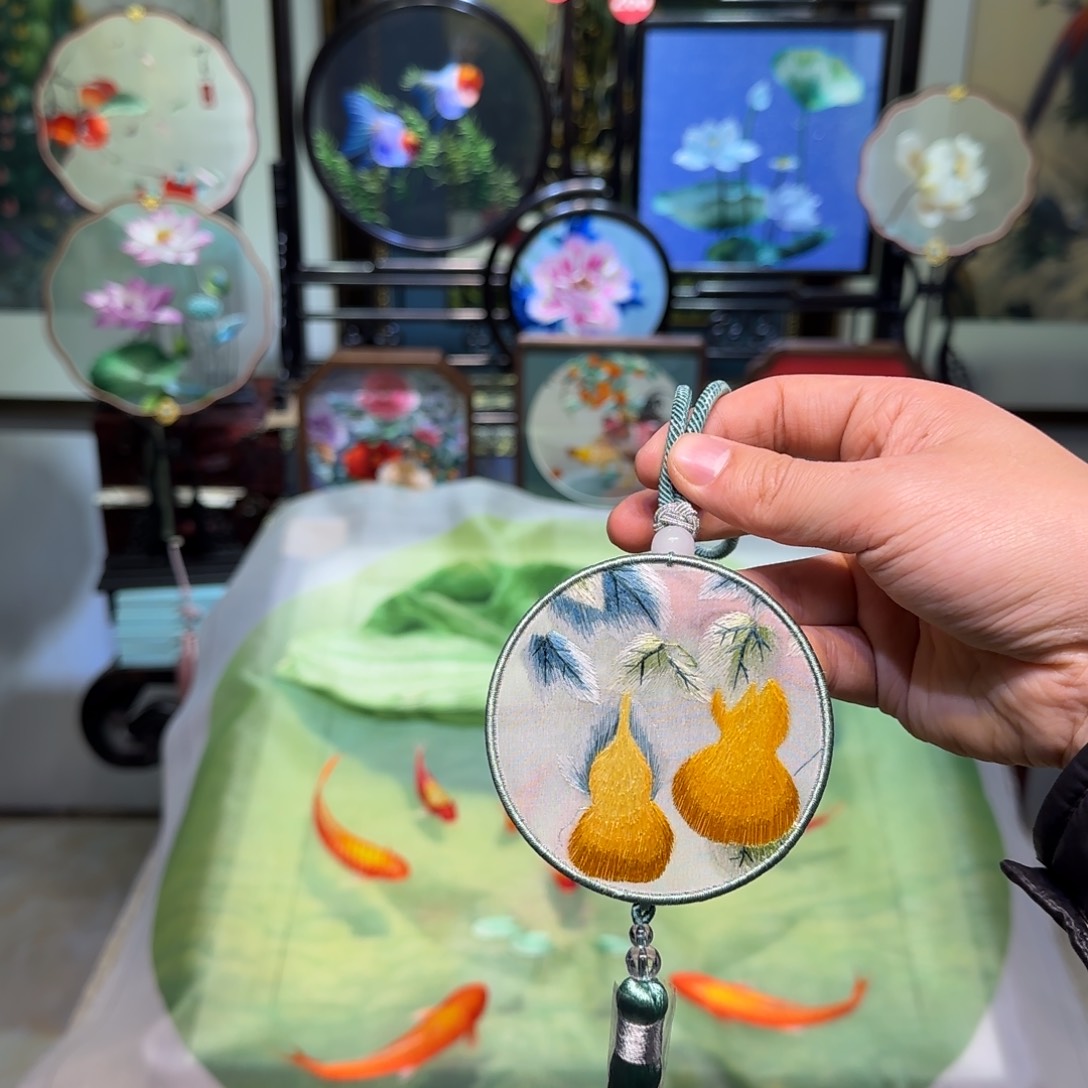 刺绣刺绣工艺精湛