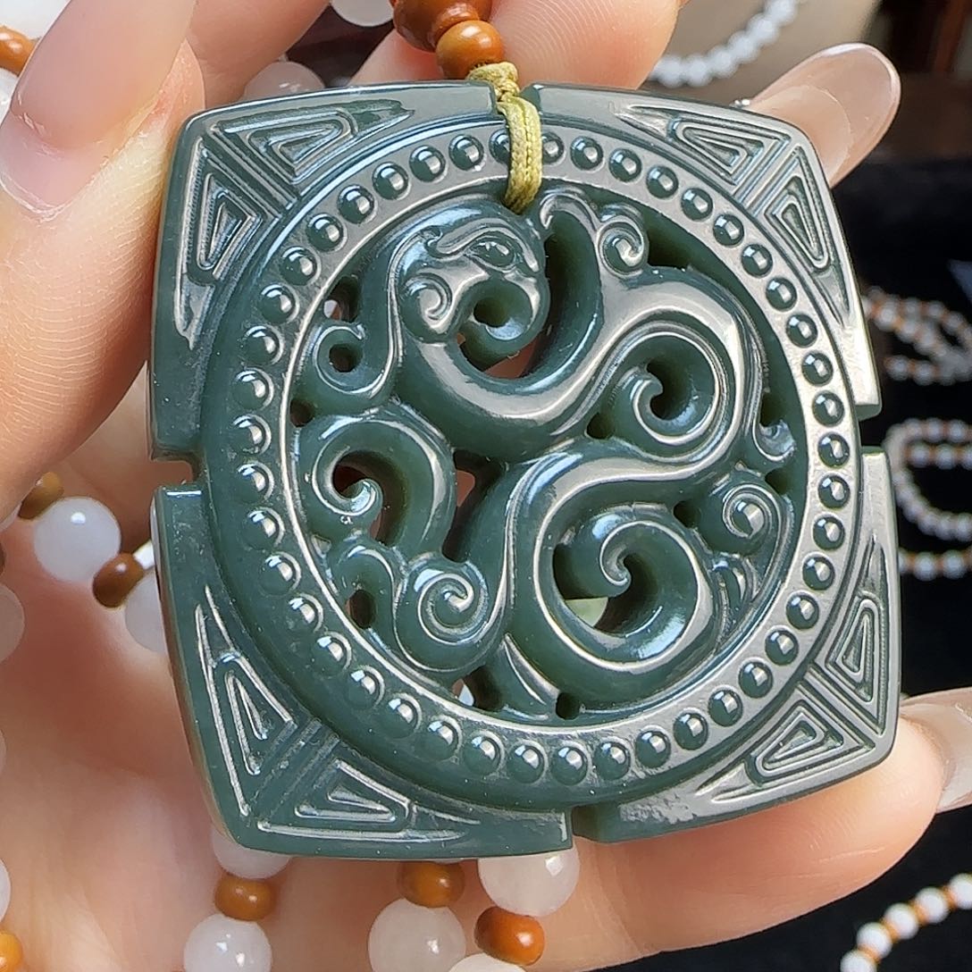 和田玉未镶嵌颈饰定制发货