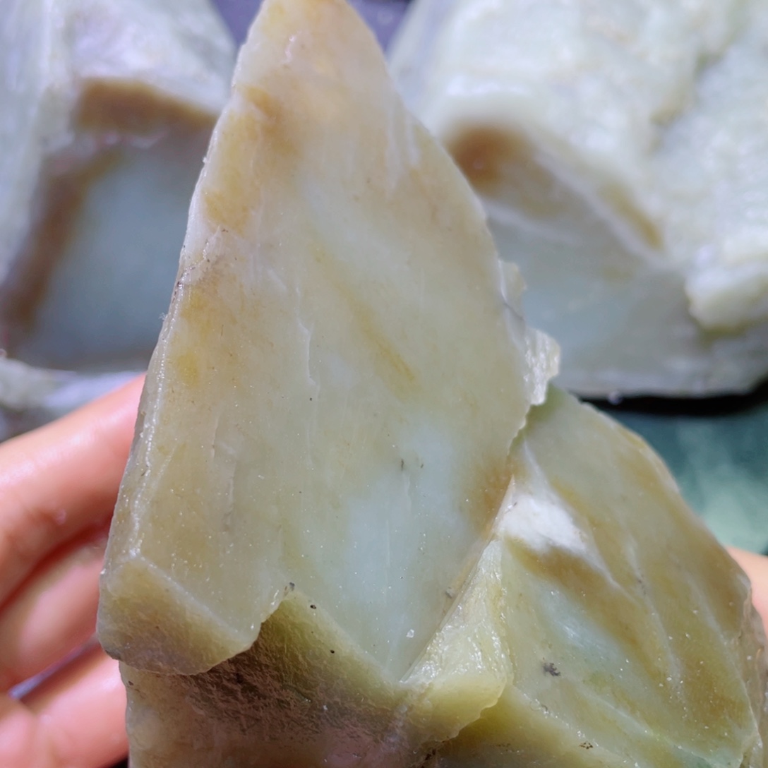 和田玉未镶嵌珠宝半成品